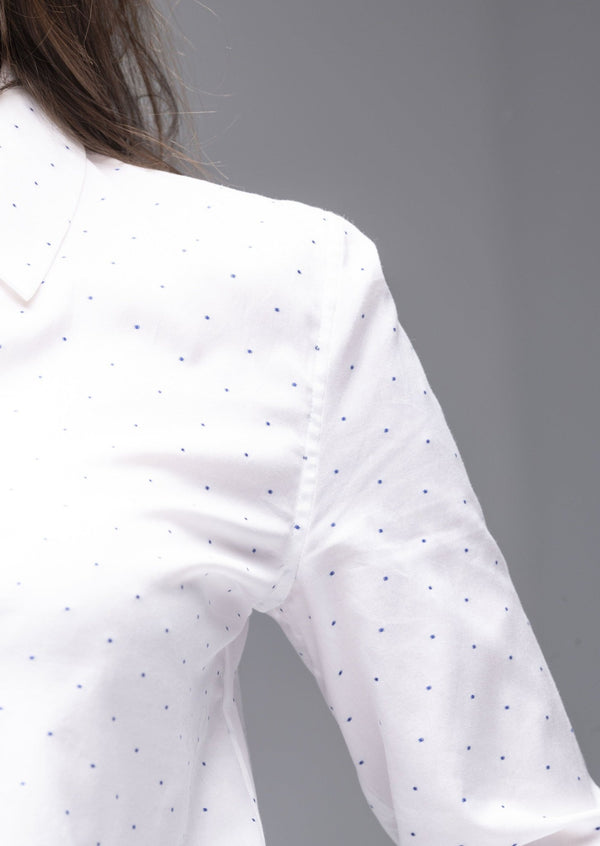 La Dauphine - Chemise blanche à points bleus - Avangarde France - 3